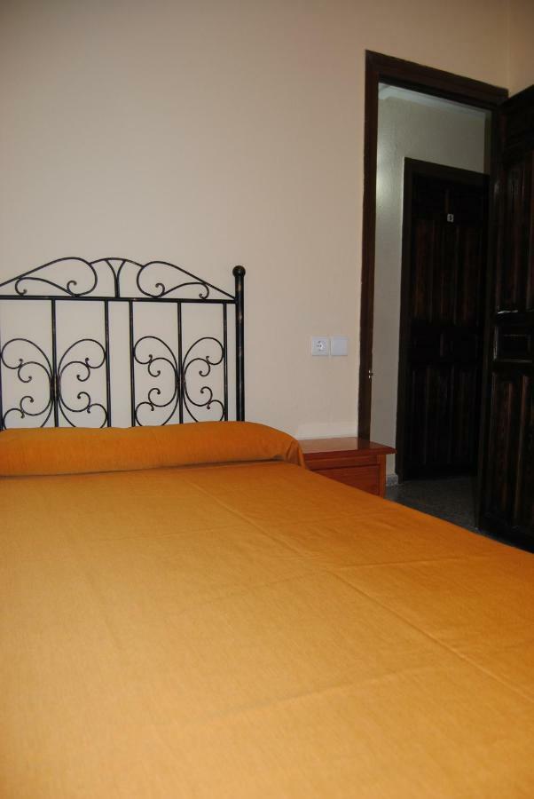 Hostal Avila Ocana  Exterior photo